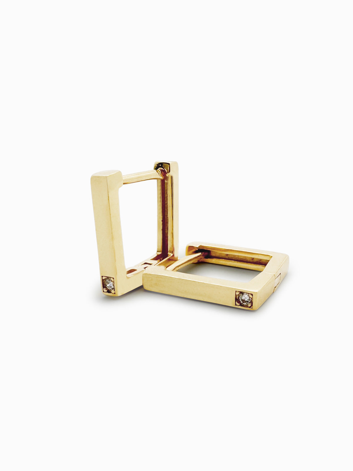 PENDIENTES CHAPADOS EN ORO VORTEX - SERA
